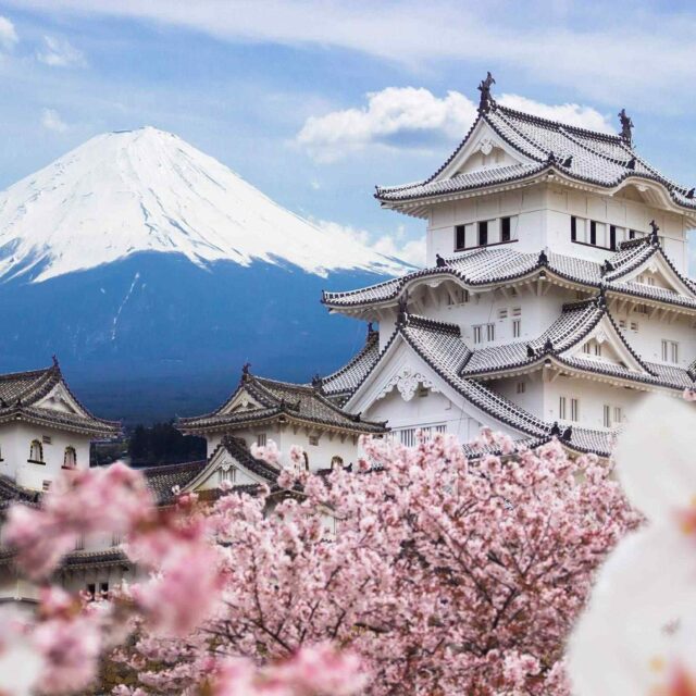 https://traviator.ro/wp-content/uploads/2018/09/japan_01-640x640.jpg