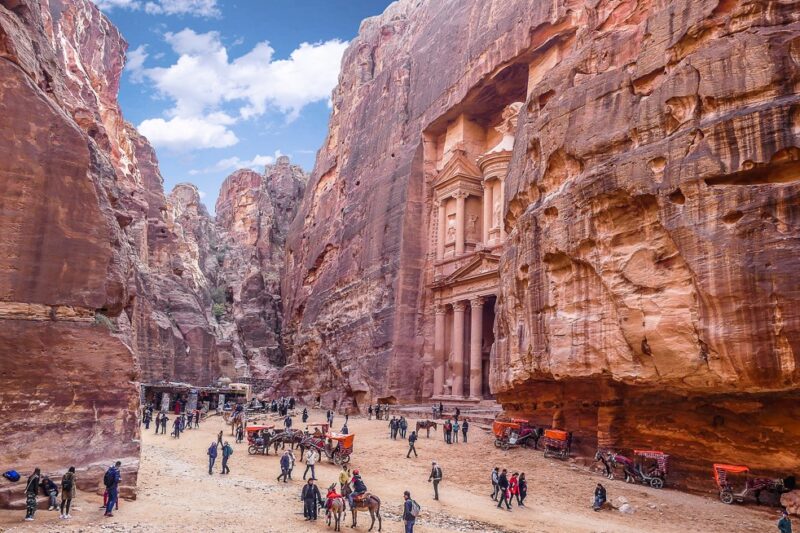 Iordania: de la Marea Moarta la locurile biblice si Petra, din desert Wadi Rum la Marea Rosie