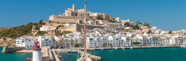Ibiza: petreceri exclusive și răsfăț sub soarele Mediteranei
