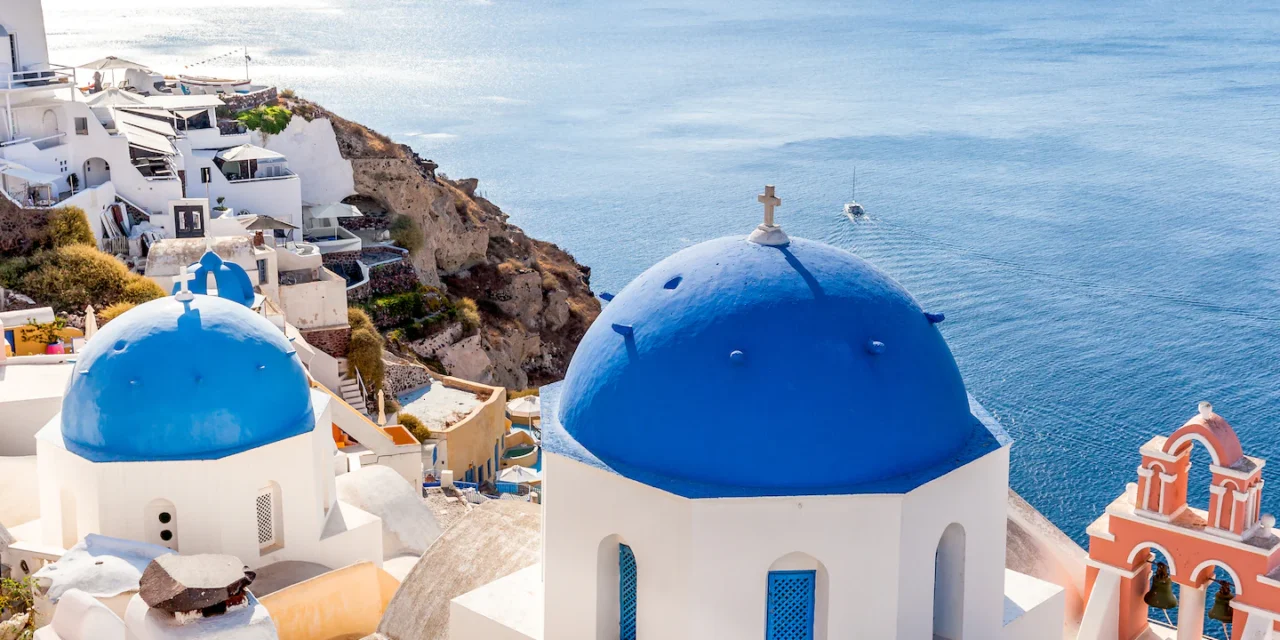 🌊 EXCLUSIVE SUMMER DEALS: Santorini de la 429€! Sejur 7 nopți cu zbor direct, transfer privat și asigurare cadou