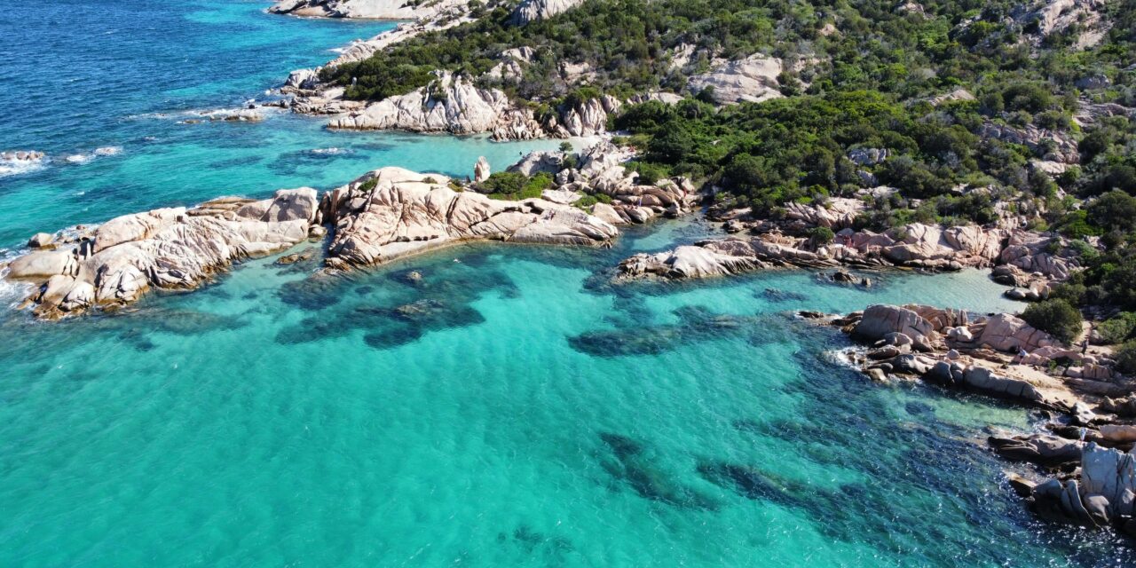 🇮🇹 SARDINIA INSTA TOUR: Caraibele Europei. O călătorie epică de la plaje de smarald la orașe medievale