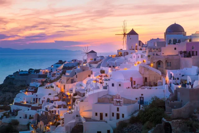 Mykonos: Insula care înseamnă mai mult decât petreceri și cluburi exclusiviste
